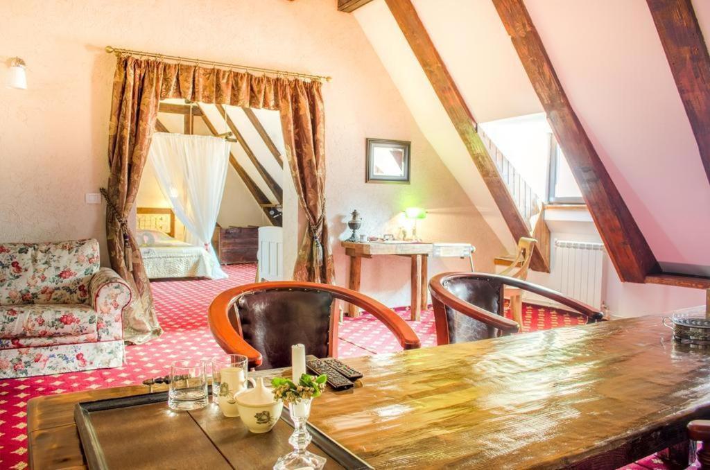 Ferienwohnung The Attic Brașov Exterior foto
