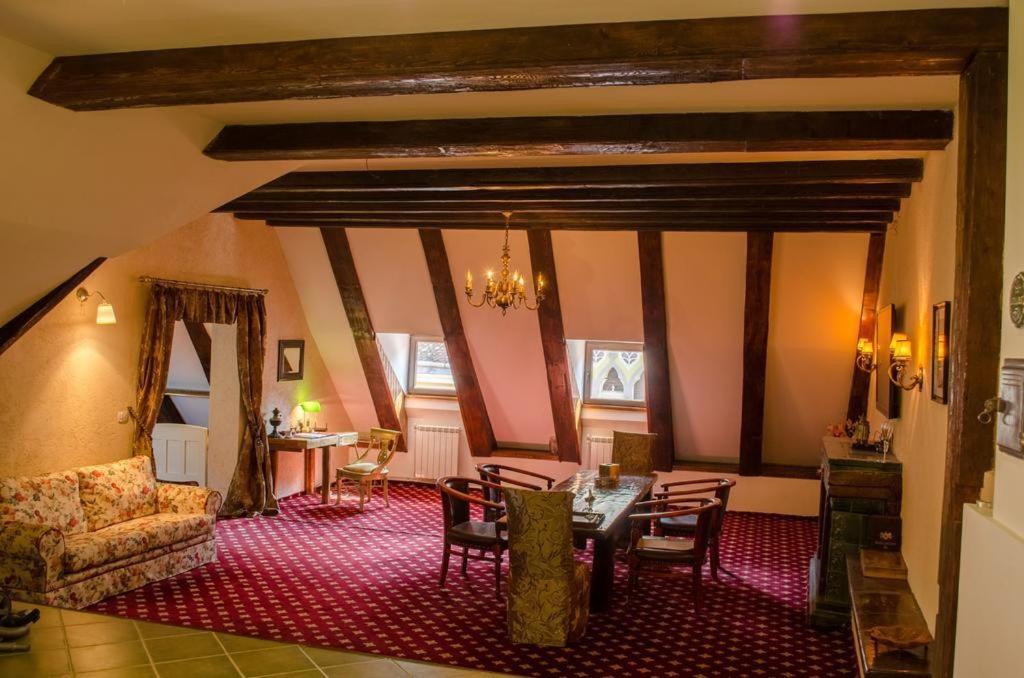 Ferienwohnung The Attic Brașov Exterior foto